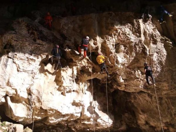 Espeleología Cueva de Coventosa, Cantabria, España