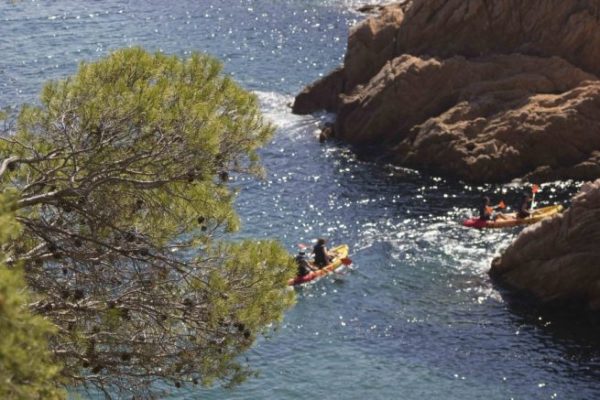 Excursión kayak y snorkel Ruta de les Coves, Girona, Cataluña